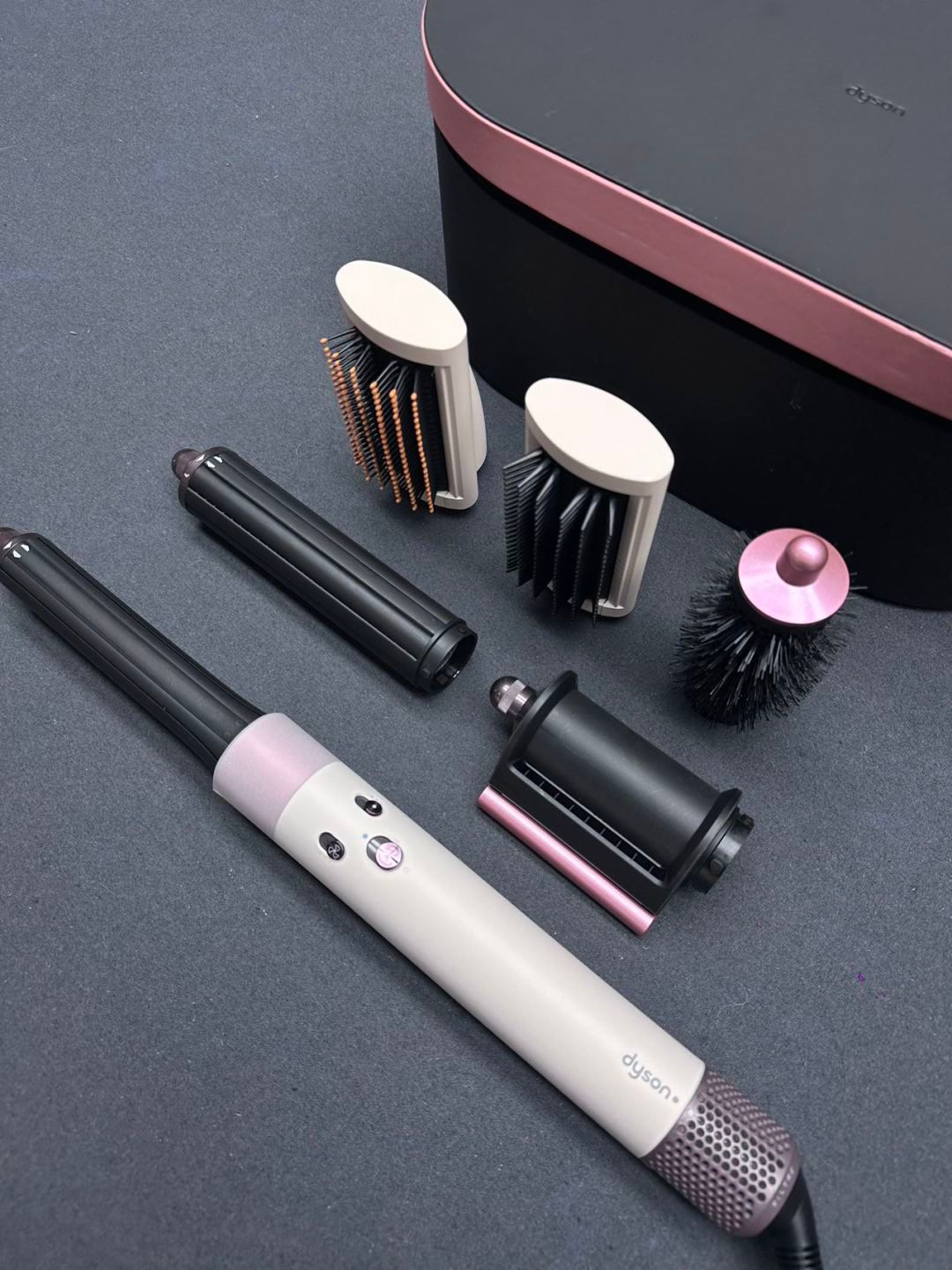 Dyson Airwrap™ multi-styler and dryer Complete Long in Ceramic Pink