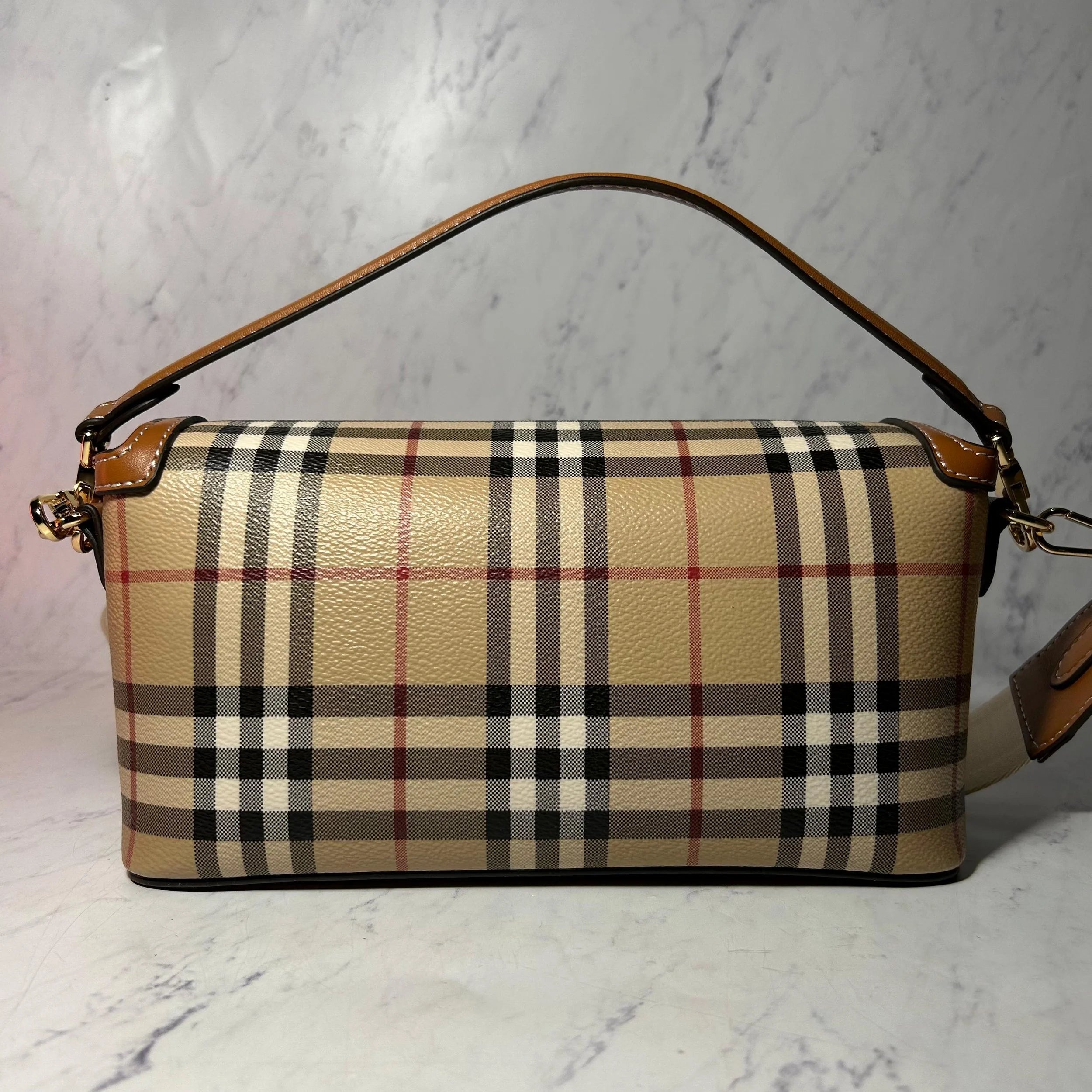 BURBERRY NOTE HANDBAG