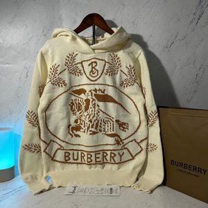 BURBERRY INTARSIA WOOL HOODIE (SIZE S-XL)